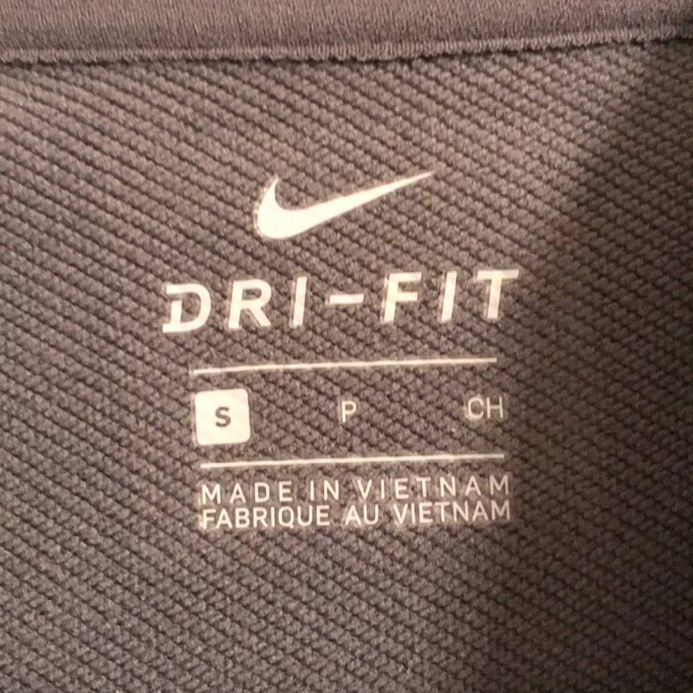 Nike pullover jacket - Picture 2 of 4